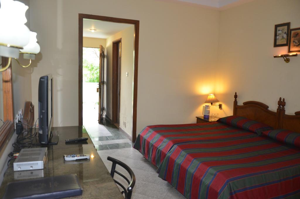 Hotel Bharatpur Ashok Eksteriør billede