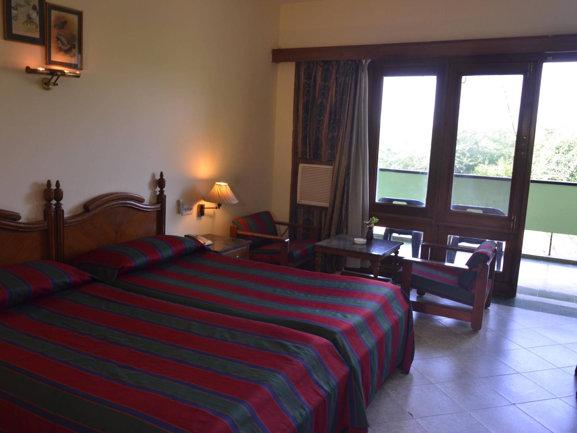 Hotel Bharatpur Ashok Eksteriør billede